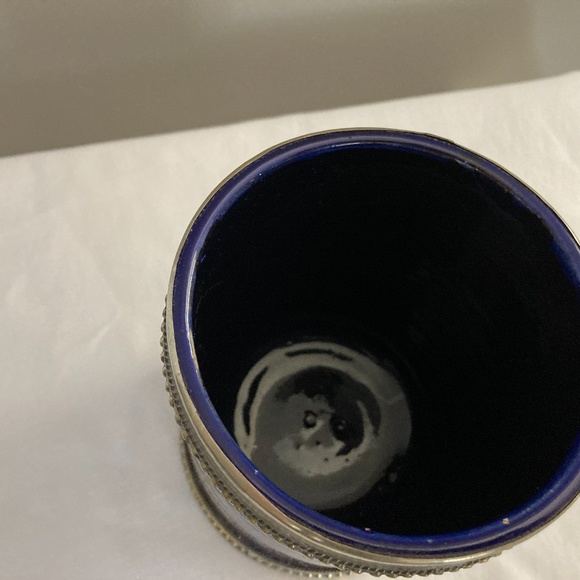 Artisan Glass Vase - Picture 4 of 4